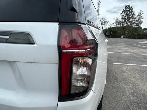 2021 Chevrolet Suburban RST