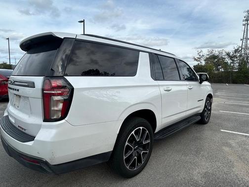 2021 Chevrolet Suburban RST