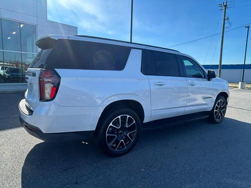 2021 Chevrolet Suburban RST