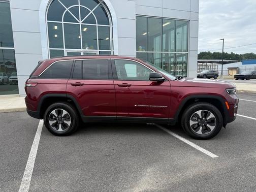 2024 Jeep Grand Cherokee 4xe Base