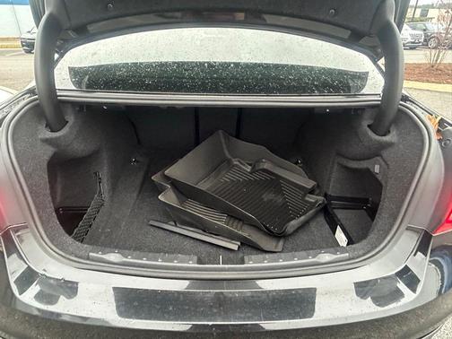 2018 BMW 330 i xDrive