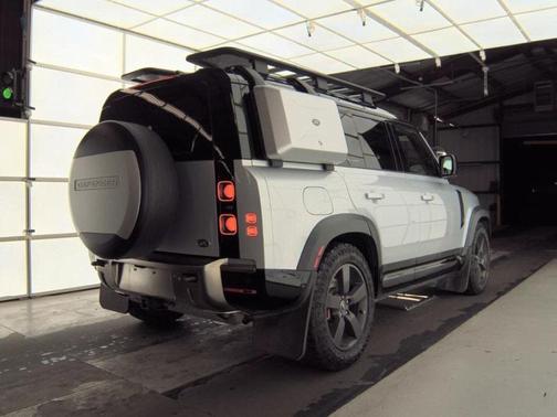 2022 Land Rover Defender 110 X