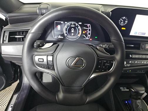 Caviar 2025 Lexus ES 350 Base