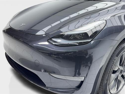 2025 Tesla Model Y Long Range Dual Motor Rear-Wheel Drive