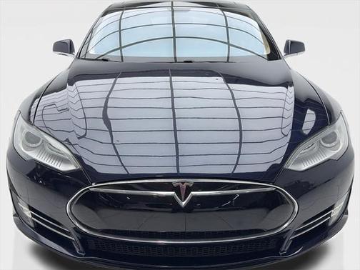 2013 Tesla Model S Performance