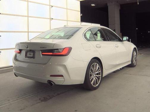 2024 BMW 330 330i