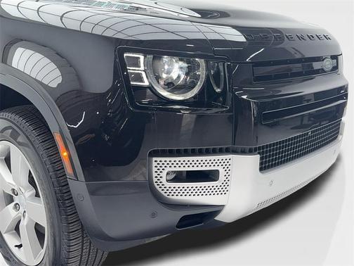 2024 Land Rover Defender 110 P300