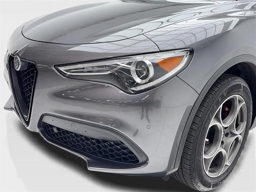 2022 Alfa Romeo Stelvio Sprint