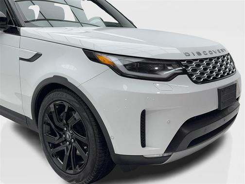 2025 Land Rover Discovery P300 S