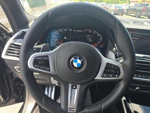 2021 BMW X7 M50i