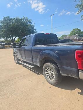 Blue Jeans Metallic 2017 Ford F-250 Lariat