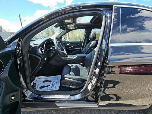 2021 Mercedes-Benz GLC 300 4MATIC