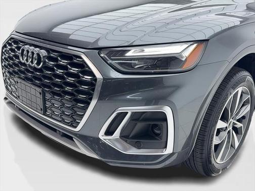 2022 Audi Q5 45 S line Premium