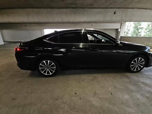 2024 Lexus ES 350 Base