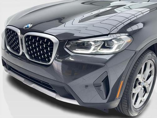 2024 BMW X4 xDrive30i