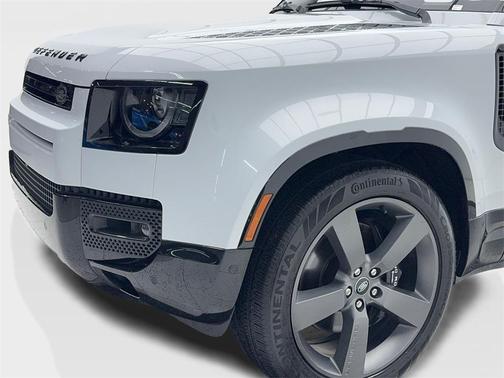 2023 Land Rover Defender 110 V8