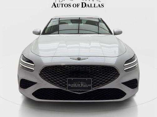 Uyuni White 2026 Genesis G70 2.5T RWD