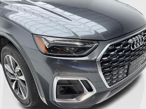 2022 Audi Q5 45 S line Premium