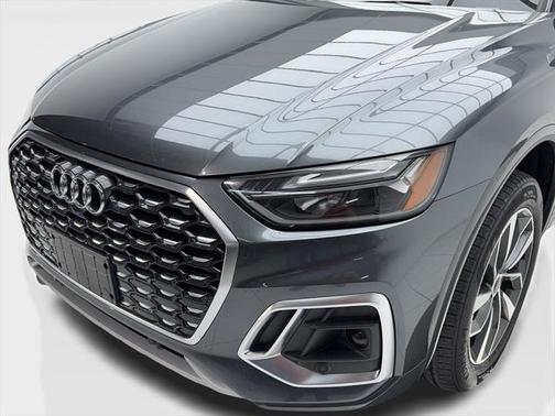 2022 Audi Q5 45 S line Premium
