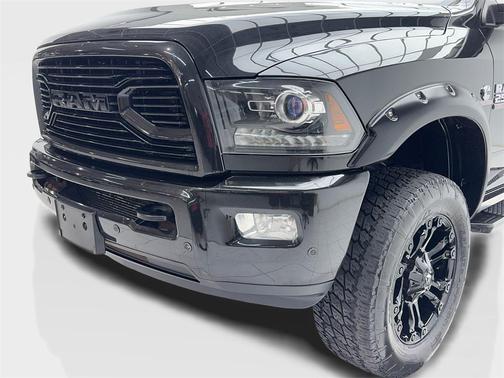2018 RAM 2500 Laramie Crew Cab 4x4 6'4' Box
