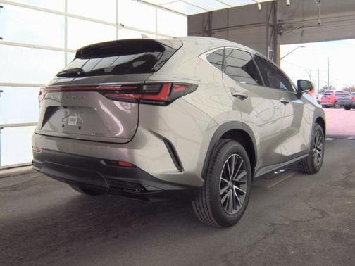2025 Lexus NX 250 Premium