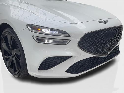 2023 Genesis G70 2.0T RWD