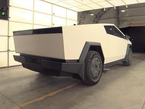 2025 Tesla Cybertruck All-Wheel Drive