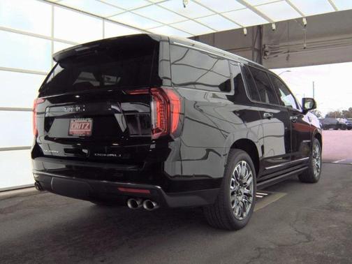 2023 GMC Yukon XL Denali Ultimate