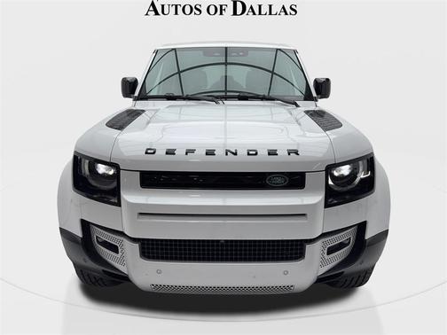2025 Land Rover Defender 110 P300