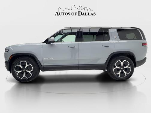 2024 Rivian R1S Adventure