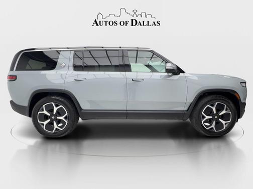 2024 Rivian R1S Adventure