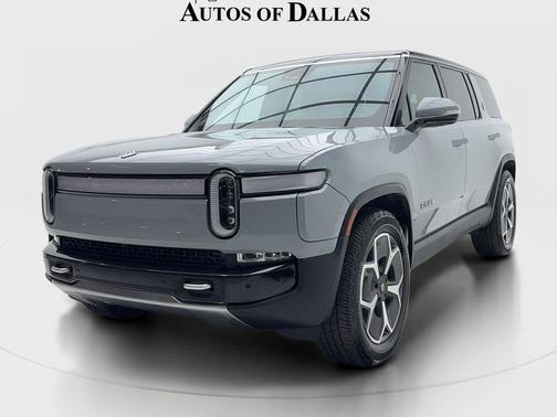 2024 Rivian R1S Adventure