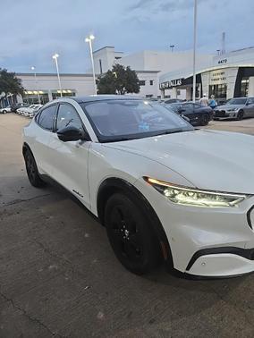 2021 Ford Mustang Mach-E California Route 1