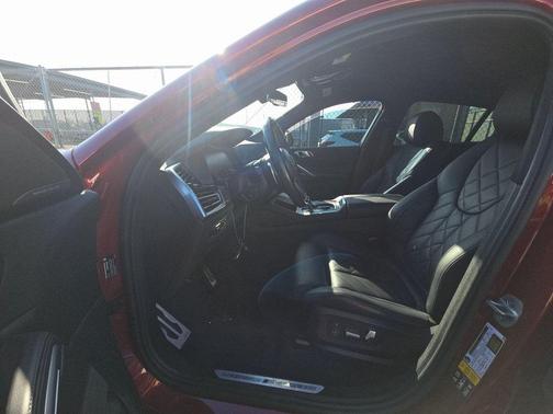 2023 BMW X6 xDrive40i