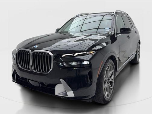 Black Sapphire Metallic 2024 BMW X7 xDrive40i