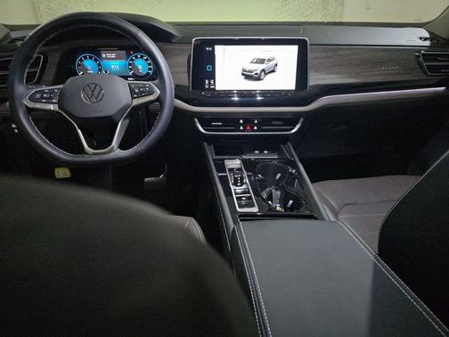 2024 Volkswagen Atlas 2.0T SEL