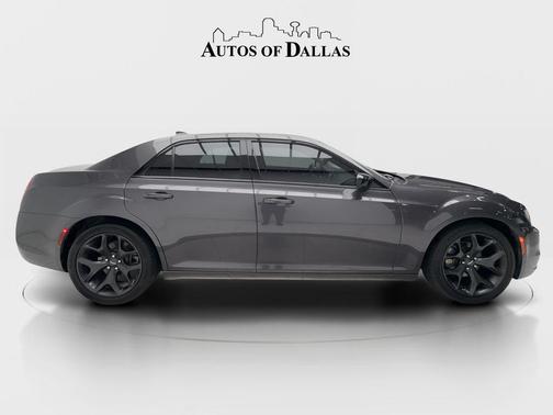 Granite Crystal Metallic Clearcoat 2023 Chrysler 300 Touring