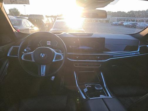 2025 BMW X6 xDrive40i