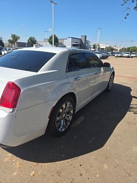 2019 Chrysler 300 Limited