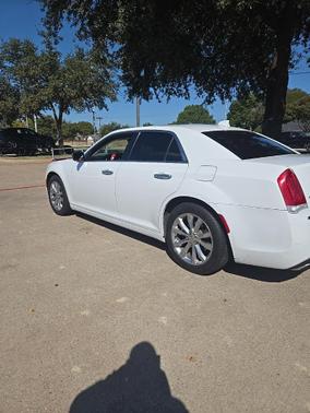 2019 Chrysler 300 Limited