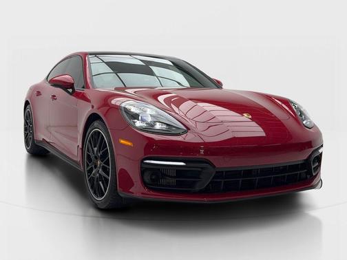 2023 Porsche Panamera Platinum Edition
