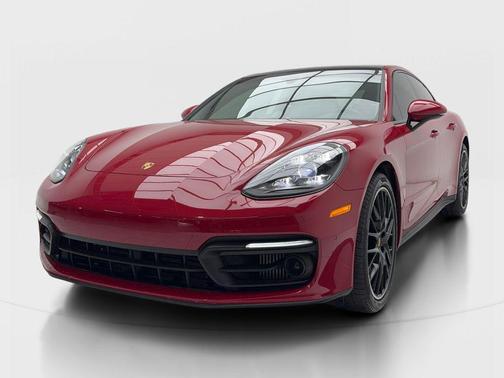 2023 Porsche Panamera Platinum Edition