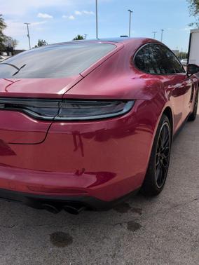 2023 Porsche Panamera Platinum Edition