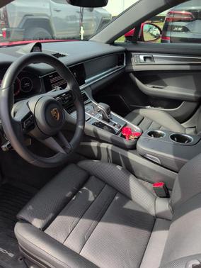 2023 Porsche Panamera Platinum Edition