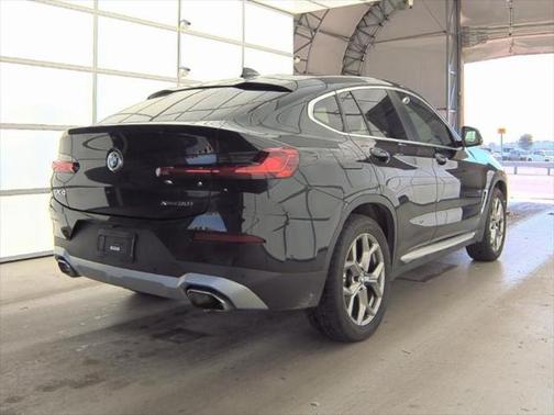 2024 BMW X4 xDrive30i