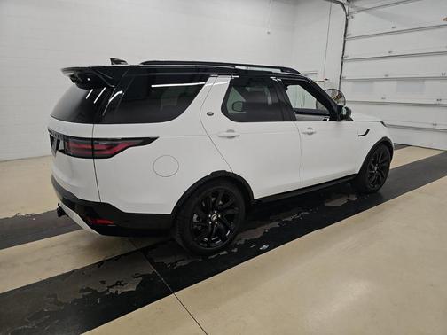 White 2023 Land Rover Discovery P360 HSE R-Dynamic