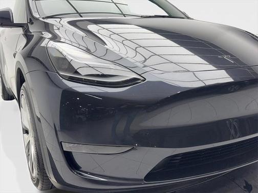 2024 Tesla Model Y Long Range Dual Motor All-Wheel Drive