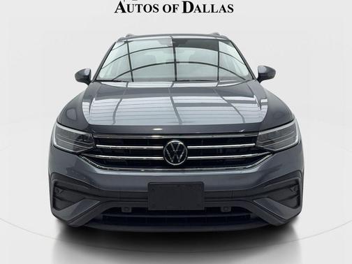 Platinum Gray Metallic 2023 Volkswagen Tiguan 2.0T SE
