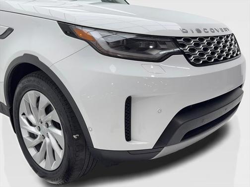 2023 Land Rover Discovery P300 S