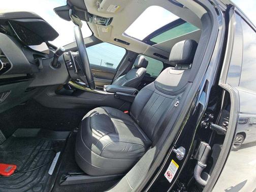 Santorini Black Metallic 2023 Land Rover Range Rover Sport SE